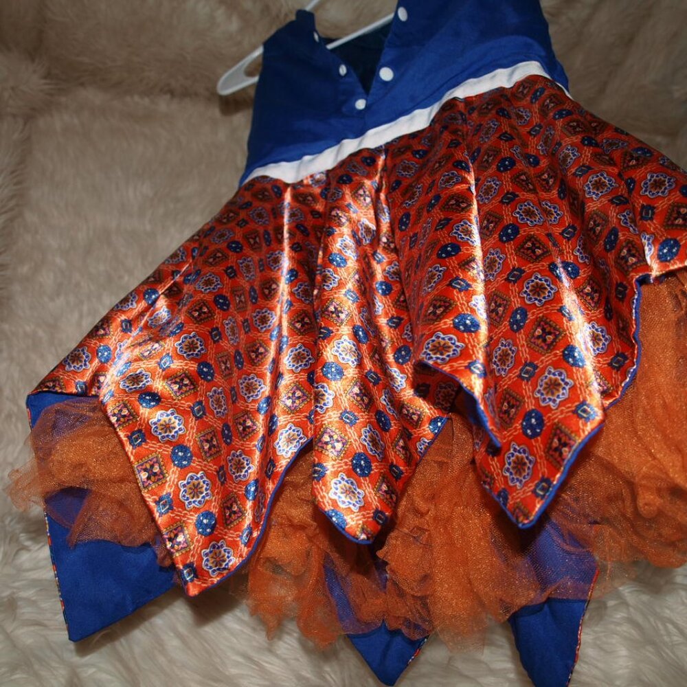 Girl's CHEER COSTUM SIZE 5 HANDMADE GENTLY USED